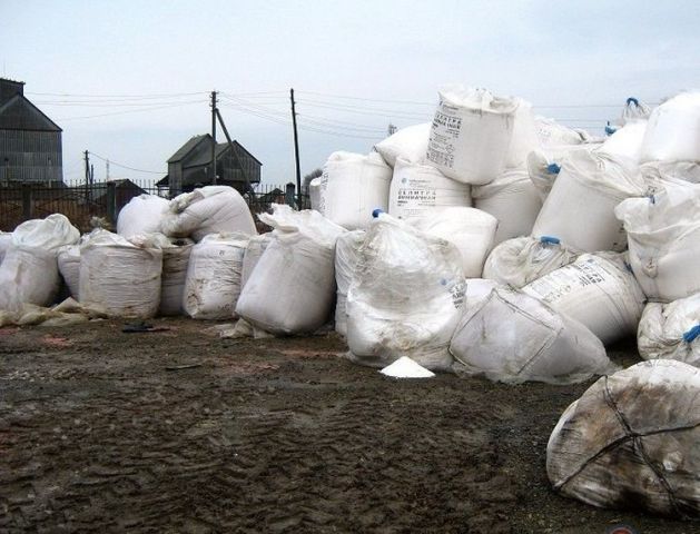 Трое ставропольцев украли четыре тонны удобрений Трое ставропольцев украли четыре тонны удобрений