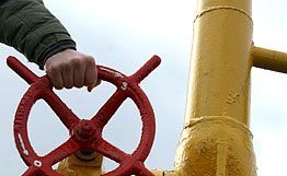Газовики могут ограничить поставку природного газа предприятиям-должникам Газовики могут ограничить поставку природного газа предприятиям-должникам