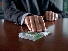 Директор сельской школы подозревается в получении взяток Директор сельской школы подозревается в получении взяток