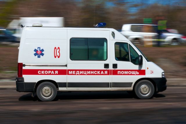 На Ставрополье перевернулся автобус, пострадали семь человек На Ставрополье перевернулся автобус, пострадали семь человек