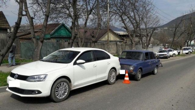 В Пятигорске водитель автомобиля скончался во время движения В Пятигорске водитель автомобиля скончался во время движения