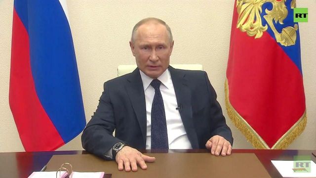 Владимир Путин продлил режим нерабочих дней до конца апреля Владимир Путин продлил режим нерабочих дней до конца апреля