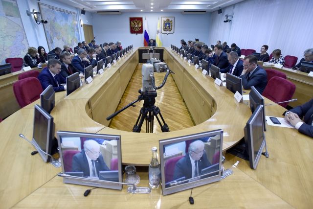 Глава Ставрополья поручил проверить безопасность мест проведения новогодних торжеств Глава Ставрополья поручил проверить безопасность мест проведения новогодних торжеств
