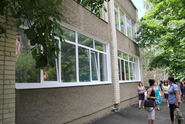 Детский сад и школа в Невинномысске обзавелись новыми окнами Детский сад и школа в Невинномысске обзавелись новыми окнами