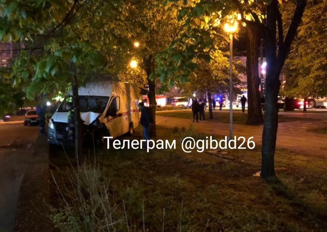 Пять человек пострадали в ДТП с участием машины скорой помощи в Ставрополе