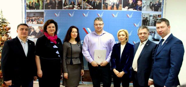 Губернатор края встретился с активистами Общероссийского народного фронта Губернатор края встретился с активистами Общероссийского народного фронта