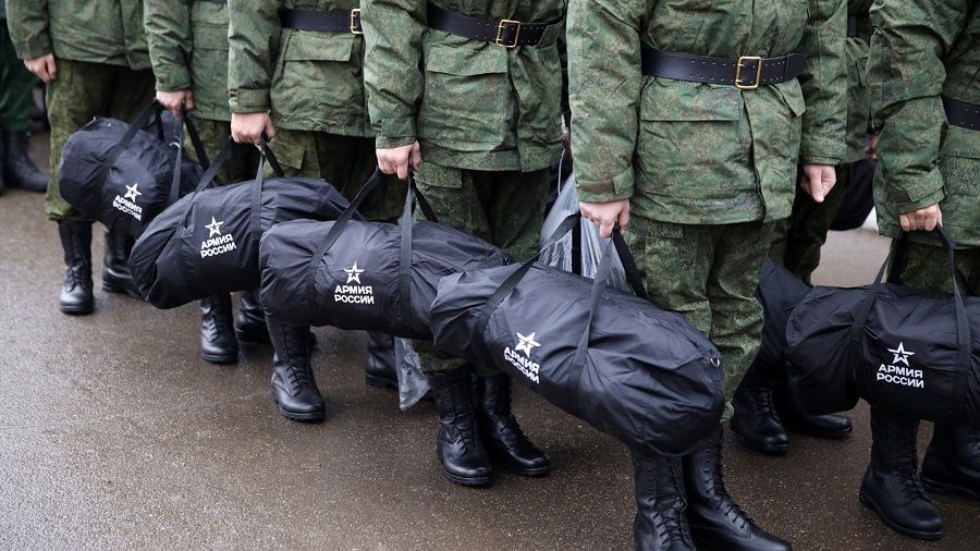 В Госдуме анонсировали военные сборы для неслуживших россиян