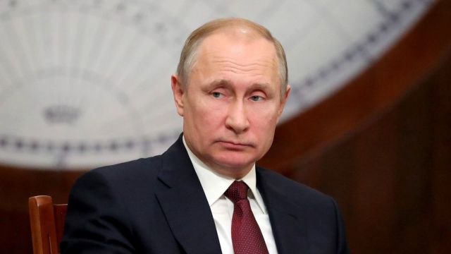 Владимир Путин заявил о переносе голосования по Конституции и объявил нерабочую неделю Владимир Путин заявил о переносе голосования по Конституции и объявил нерабочую неделю