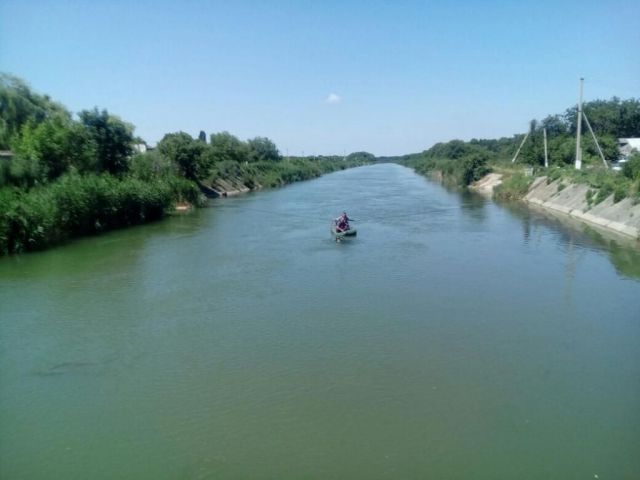 В Ставропольском крае водолазы ищут утонувшего ребёнка В Ставропольском крае водолазы ищут утонувшего ребёнка