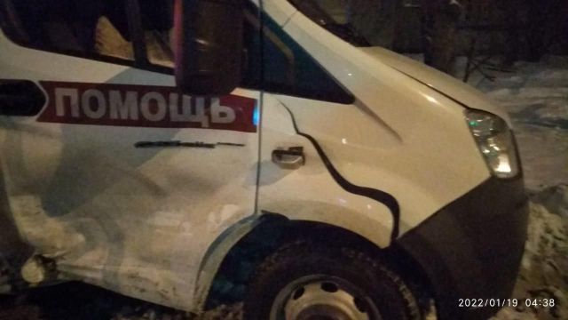 ДТП с участием машины скорой помощи произошло прошедшей ночью в Ставрополе ДТП с участием машины скорой помощи произошло прошедшей ночью в Ставрополе
