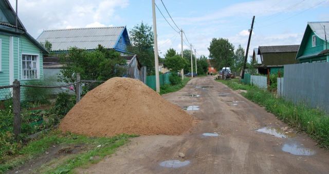 Чиновники предложили изымать земли за мусор и нескошенную траву Чиновники предложили изымать земли за мусор и нескошенную траву