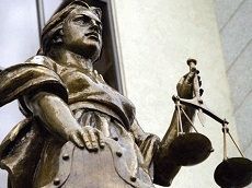 Перед судом предстанут бывший мировой судья и адвокат Перед судом предстанут бывший мировой судья и адвокат