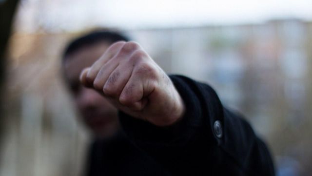 На Ставрополье мужчина во время ссоры избил до смерти знакомого На Ставрополье мужчина во время ссоры избил до смерти знакомого