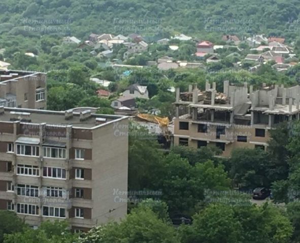 В центре Ставрополя рухнул подъёмный кран В центре Ставрополя рухнул подъёмный кран