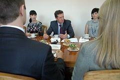 Приоритет развития здравоохранения в крае сохранен Приоритет развития здравоохранения в крае сохранен