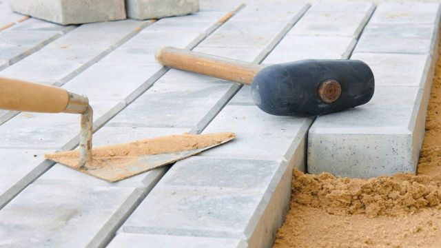 В Будённовске, Георгиевске и Изобильном обновляют парки и бульвары В Будённовске, Георгиевске и Изобильном обновляют парки и бульвары