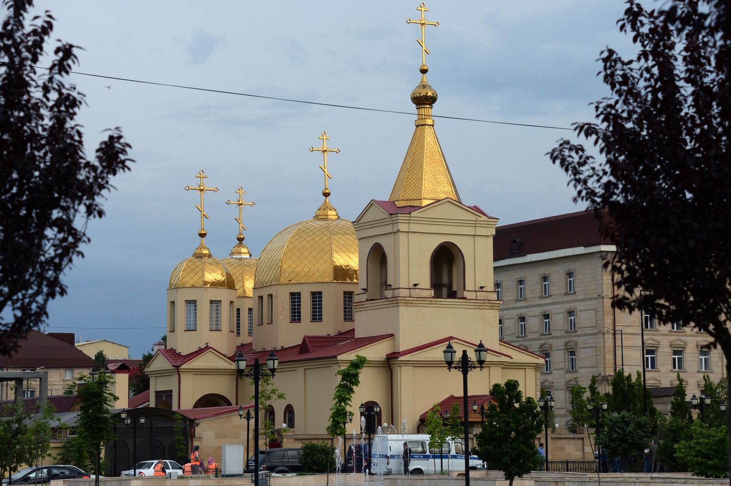 В Грозном уничтожены боевики, пытавшиеся захватить прихожан в церкви В Грозном уничтожены боевики, пытавшиеся захватить прихожан в церкви