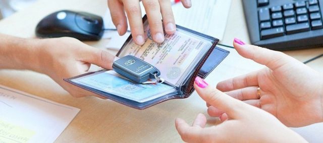 С 6 октября в России меняются правила регистрации автомототранспортных средств С 6 октября в России меняются правила регистрации автомототранспортных средств