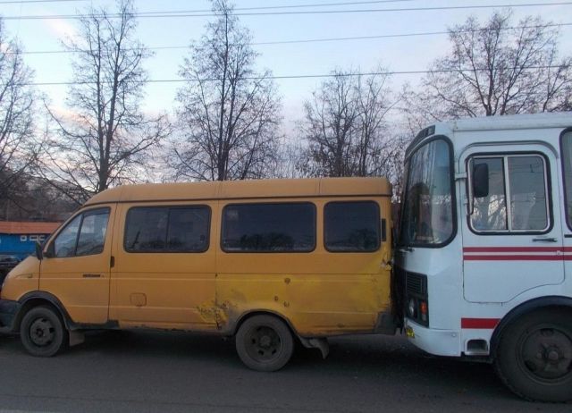 Ежедневно на улицах Ставрополя незаконно работают более 300 маршруток Ежедневно на улицах Ставрополя незаконно работают более 300 маршруток