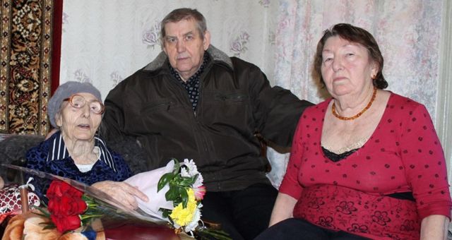 Владимир Путин поздравил жительницу Минеральных Вод со 105-летием Владимир Путин поздравил жительницу Минеральных Вод со 105-летием