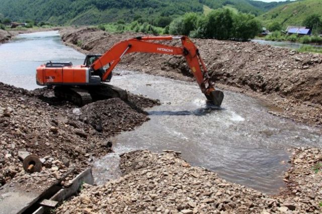В Ставропольском крае для предотвращения паводка расчистят русло реки Джемуха В Ставропольском крае для предотвращения паводка расчистят русло реки Джемуха