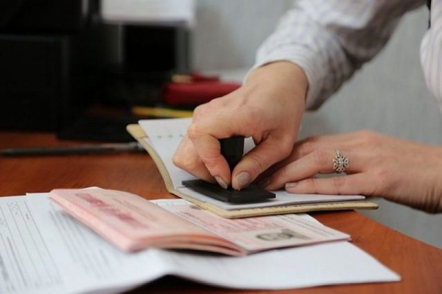 Жительница Ставрополья нарушила уголовный кодекс прописав у себя трёх иностранцев Жительница Ставрополья нарушила уголовный кодекс прописав у себя трёх иностранцев