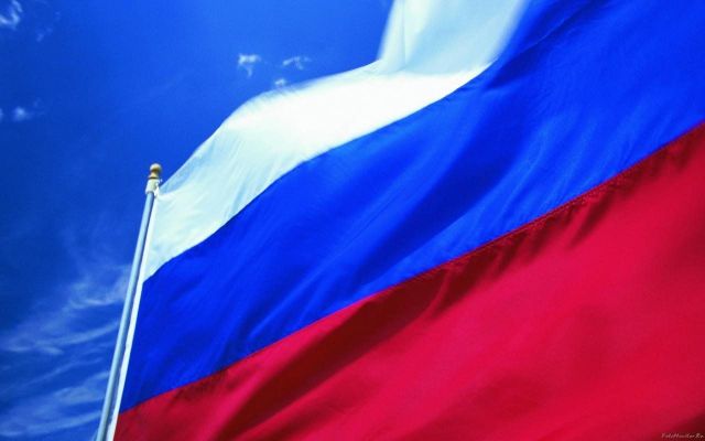 В Михайловске ко Дню России прошёл яркий патриотический флешмоб В Михайловске ко Дню России прошёл яркий патриотический флешмоб