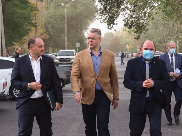 Губернатор Владимир Владимиров посетил Туркменский район с рабочим визитом Губернатор Владимир Владимиров посетил Туркменский район с рабочим визитом