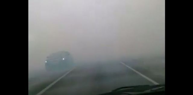 Вдоль дороги «Северный Обход» в Ставрополе загорелось поле Вдоль дороги «Северный Обход» в Ставрополе загорелось поле