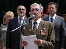 В Ставрополе прошел митинг, посвященный 70-летию начала Великой Отечественной войны В Ставрополе прошел митинг, посвященный 70-летию начала Великой Отечественной войны