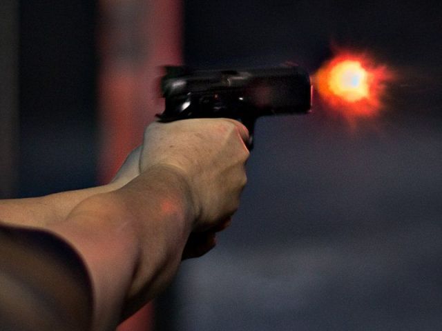 Во время стрельбы в Георгиевске пострадали два человека Во время стрельбы в Георгиевске пострадали два человека