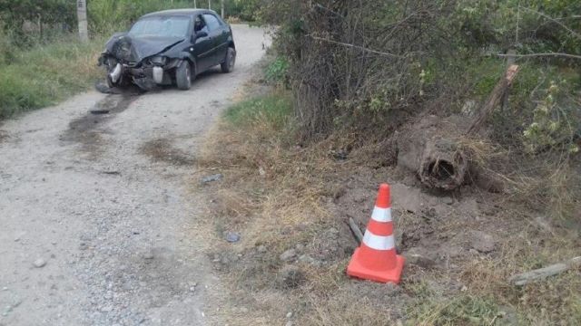 На Ставрополье водитель скрылся с места ДТП, несмотря на травмы детей На Ставрополье водитель скрылся с места ДТП, несмотря на травмы детей