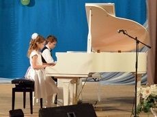 В детской музыкальной школе № 1 прошли праздничные концерты В детской музыкальной школе № 1 прошли праздничные концерты