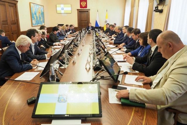 Девять крупных инвестпроектов реализуют на Ставрополье Девять крупных инвестпроектов реализуют на Ставрополье