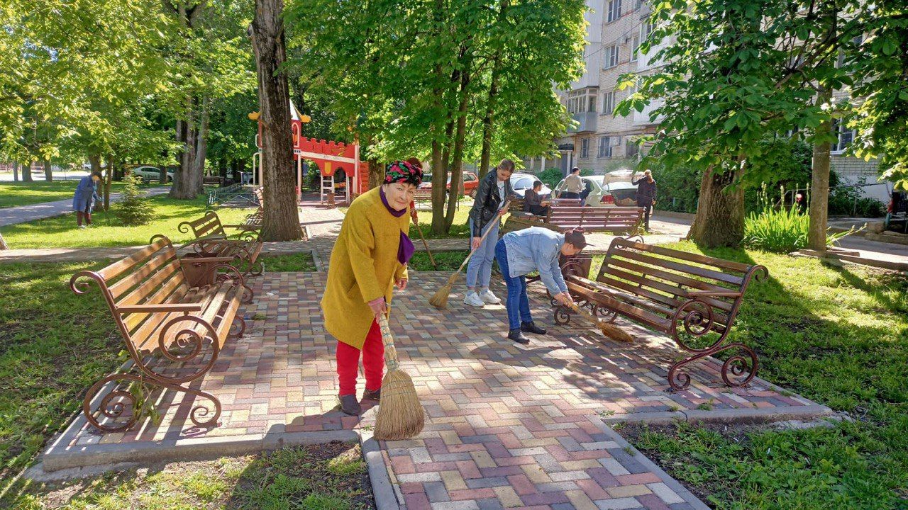 Более 20 тысяч ставропольцев приняли участие в общегородском субботнике