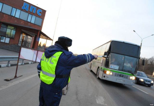 Комплекс мер по борьбе с нелегалами пассажирских перевозок выработают в Ставрополе Комплекс мер по борьбе с нелегалами пассажирских перевозок выработают в Ставрополе