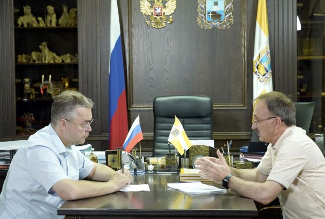 Министр образования Ставрополья доложил губернатору о готовности школ к учебному году Министр образования Ставрополья доложил губернатору о готовности школ к учебному году