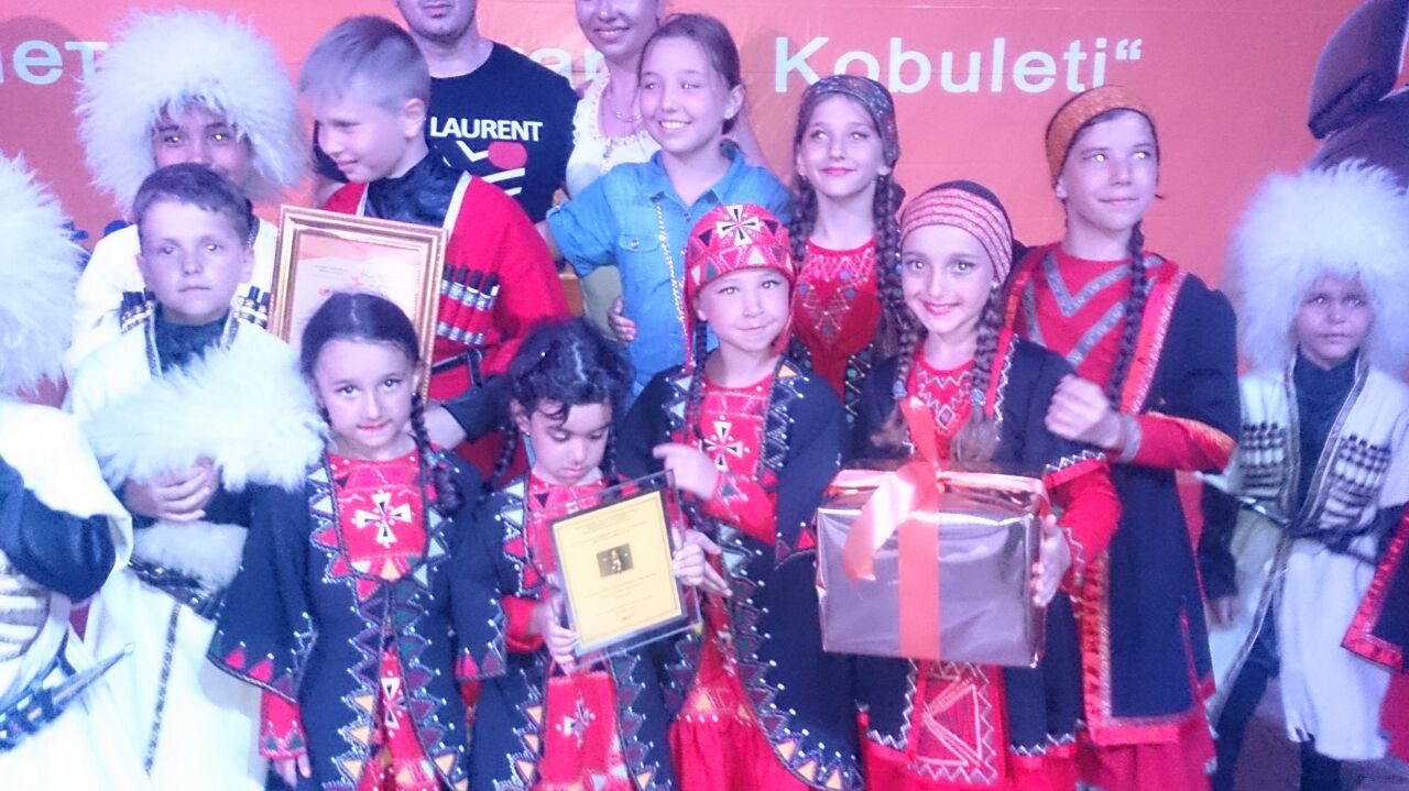Ставропольские танцоры ансамбля «Кавкасиони» получили Гран-при на международном фестивале в Грузии Ставропольские танцоры ансамбля «Кавкасиони» получили Гран-при на международном фестивале в Грузии