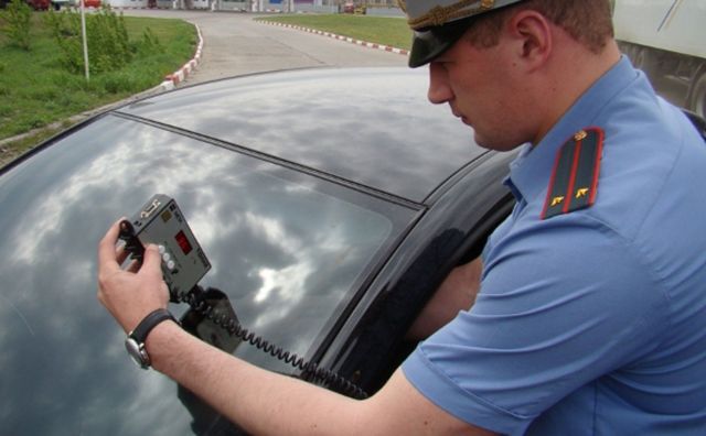 На Ставрополье более 14 тысяч автовладельцев расстались с незаконной тонировкой На Ставрополье более 14 тысяч автовладельцев расстались с незаконной тонировкой