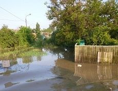 В Минеральных Водах сильный дождь привел к подтоплению В Минеральных Водах сильный дождь привел к подтоплению