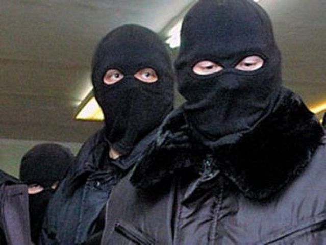 Двое ставропольцев украли у бизнесмена имущество на сумму свыше миллиона рублей Двое ставропольцев украли у бизнесмена имущество на сумму свыше миллиона рублей