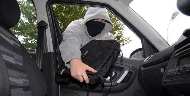 Двое молодых жителей Ставрополья взламывали автомобили и крали оттуда автозапчасти Двое молодых жителей Ставрополья взламывали автомобили и крали оттуда автозапчасти