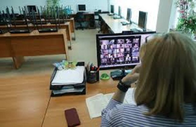 Ставропольским студентам продлили дистанционное обучение Ставропольским студентам продлили дистанционное обучение