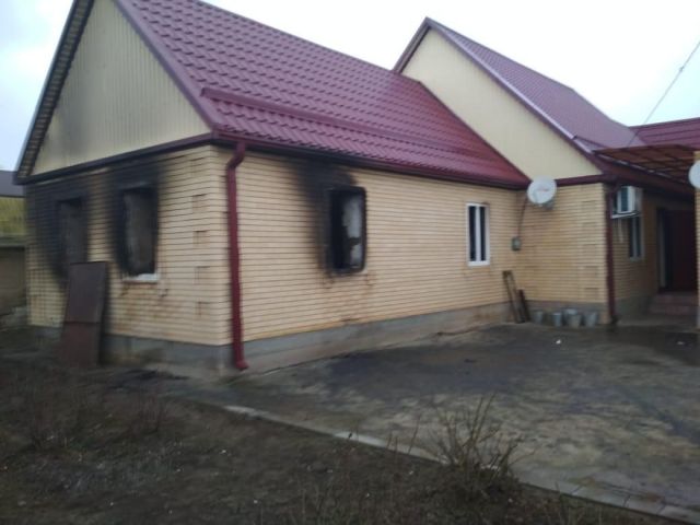 На Ставрополье ликвидировали пожар на трансформаторной подстанции и потушили возгорание в частном доме На Ставрополье ликвидировали пожар на трансформаторной подстанции и потушили возгорание в частном доме
