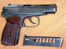 9 мая полицейские задержали мужчин, перевозивших оружие и боеприпасы 9 мая полицейские задержали мужчин, перевозивших оружие и боеприпасы