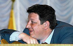 Единороссы разыграли меньшинство Единороссы разыграли меньшинство