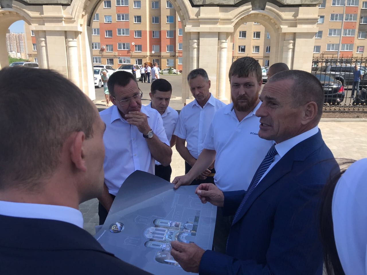 В Ставрополе Почётный строитель РФ Юрий Иванов награждён Советом Федерации В Ставрополе Почётный строитель РФ Юрий Иванов награждён Советом Федерации