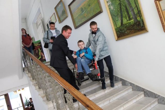 Главный музей Ставрополья на один день стал доступным для инвалидов Главный музей Ставрополья на один день стал доступным для инвалидов