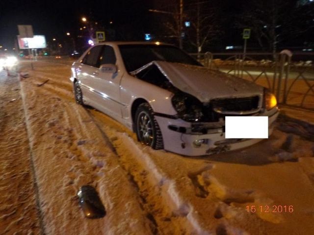В Ставрополе водитель легковушки сбил 20-летнюю девушку В Ставрополе водитель легковушки сбил 20-летнюю девушку