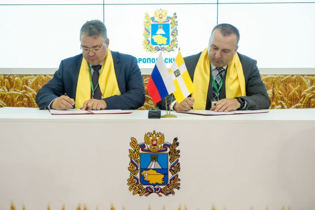 На Ставрополье подписано соглашение о строительстве молочно-товарного комплекса На Ставрополье подписано соглашение о строительстве молочно-товарного комплекса